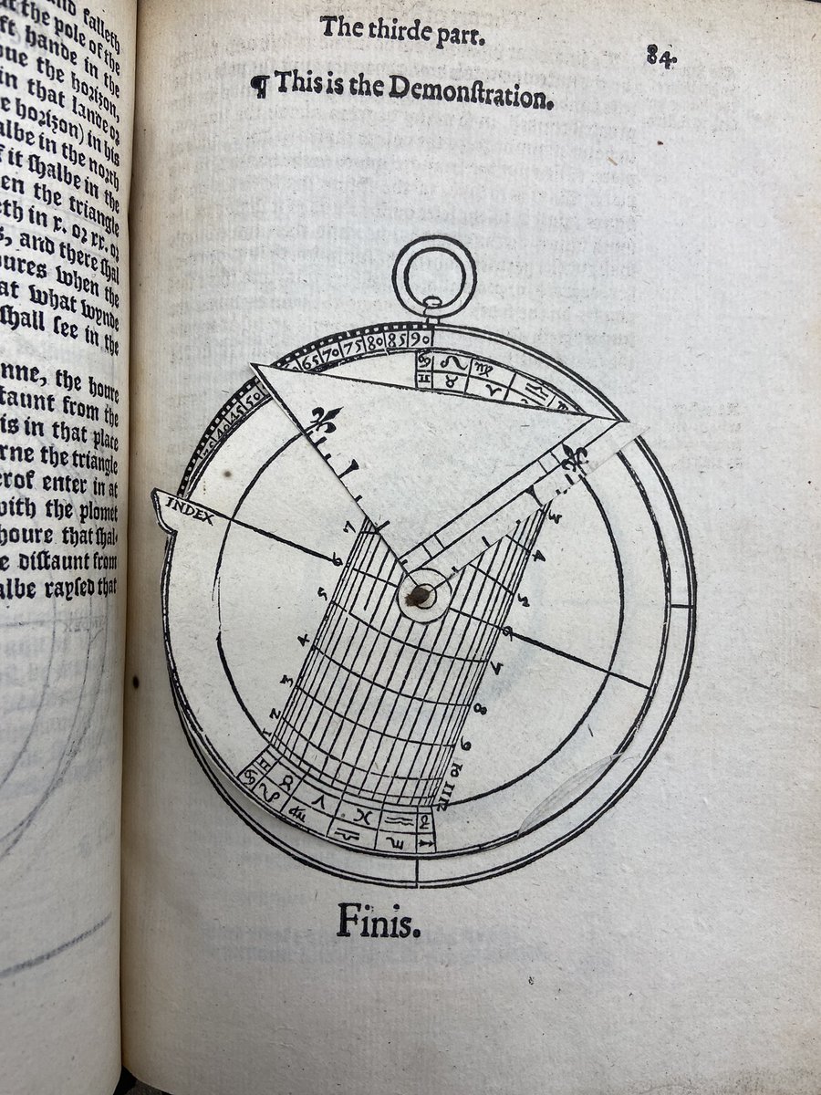 _sergio_oe's tweet photo. Nothing makes me happier than finding an edition adding #volvelles where the original only included engravings #histsci (from the English 1561 translation of Martin Cortés’ Breve tratado de la esfera y el arte de navegar). https://t.co/mF2NyuMtnq