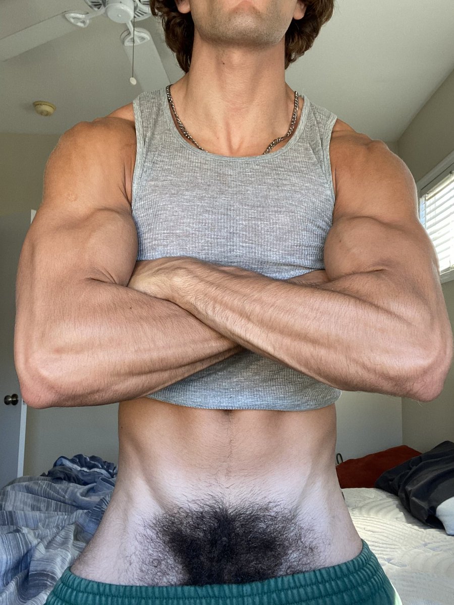 alphagodadonis's tweet photo. worship my pubes https://t.co/d0tnAvQ4Ir