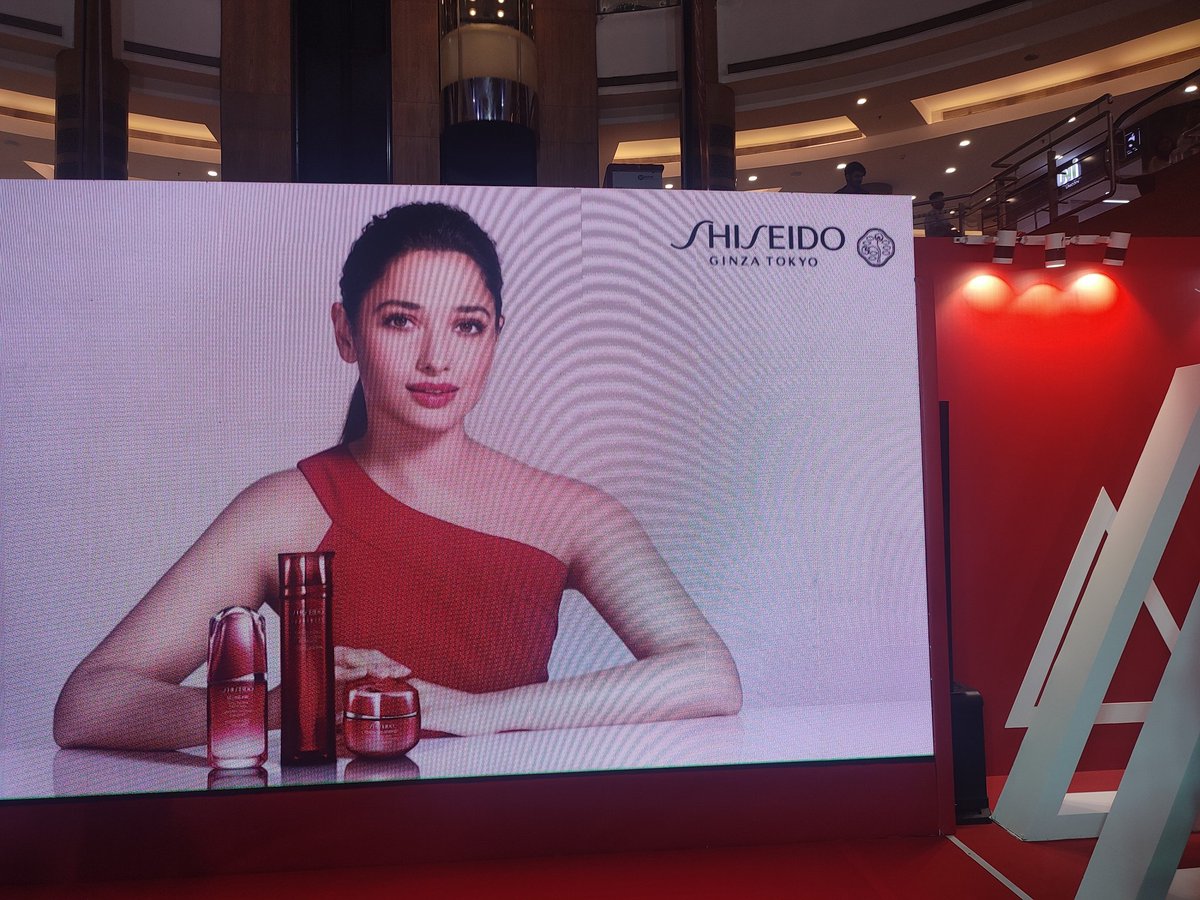 Russel_Olaf's tweet image. #EventMode ON
#RedCarpet READY
#EventPlanning 
New Store Promotion
Latest launch of famous #Japanese brand, #SHISEIDO with the gorgeous and talented #TamannaahBhatia as brand ambassador

#LookOfTheDay #OOTD #Tamannaah 
#StyleInspo #FashionForward 
#ShootMode #EventDesign…