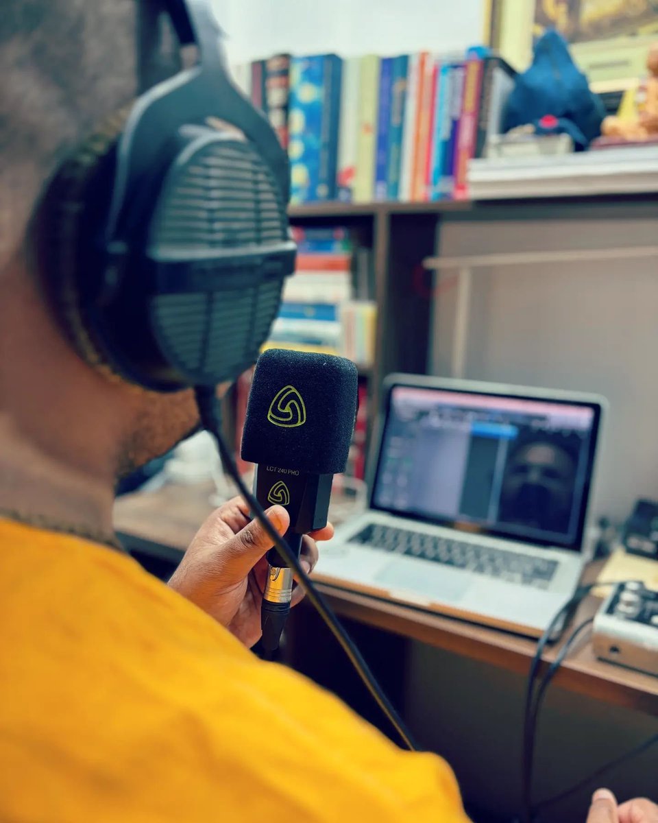TrappedInfinity's tweet photo. Narration recording for drama performance.

Mega Youth Fest Viplav 2023 https://t.co/33W3BjBeuh