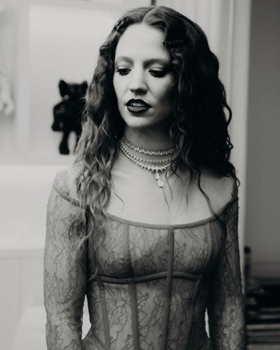 Jess Glynne tweet media