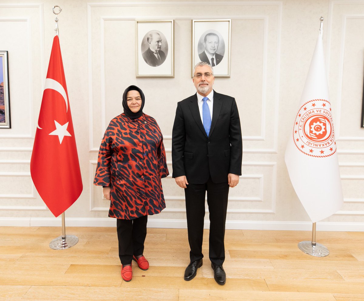 Eskişehir Sanayi Odası Başkanımız <a href="/celalettinkskbs/">Celalettin Kesikbaş</a> ve beraberinde ki başkan yardımcılarımızı Gazi Meclisimizde misafir ettik.

Birlikte Çalışma ve Sosyal Güvenlik Bakanımız Prof. Dr. Vedat Işıkhan’ı ziyaret ederek, Eskişehir ve çalışma hayatı üzerine Sanayi Odamız tarafından