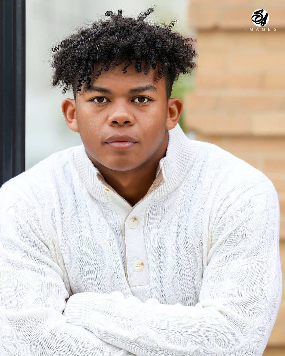 ImagesJordon's tweet photo. The game is about hustle for what you want in life. What a perfect backdrop. Class of 2024 senior photo session with Austin.
#seniorpictures #seniorinspire #seniorphotoshoot #classof2024 #kansascityphotographer #nipseyhussle #mural #seniormuse #senioryearmagazine #guyswithstyle https://t.co/78xeQoJw2B
