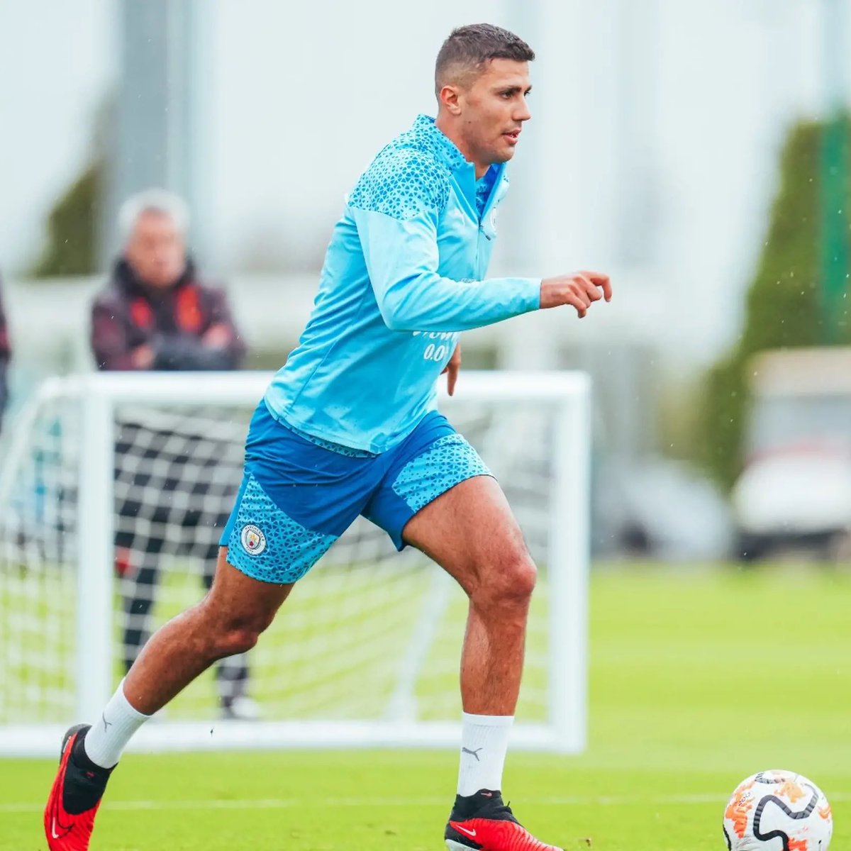 City_Xtra's tweet photo. Guess who is back this weekend… 👀🤭 @ManCity https://t.co/a9cys51fXp