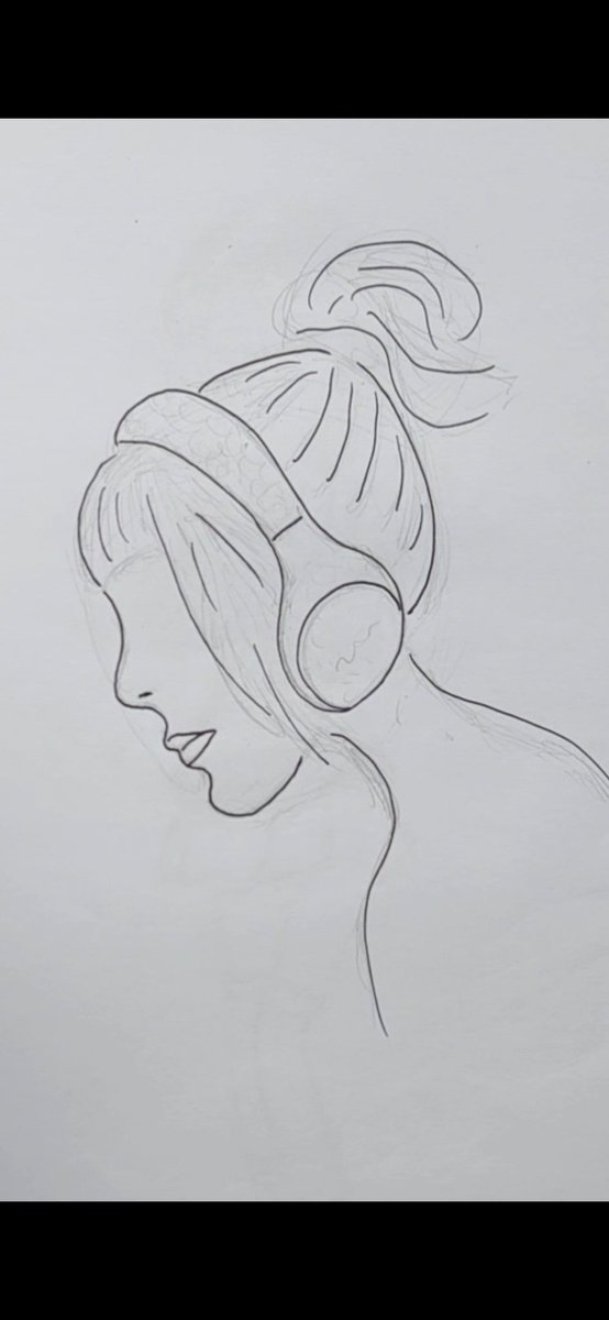 OhFudgeFelice's tweet photo. girl drawing #girl #art #drawing https://t.co/WZghbWKEEq