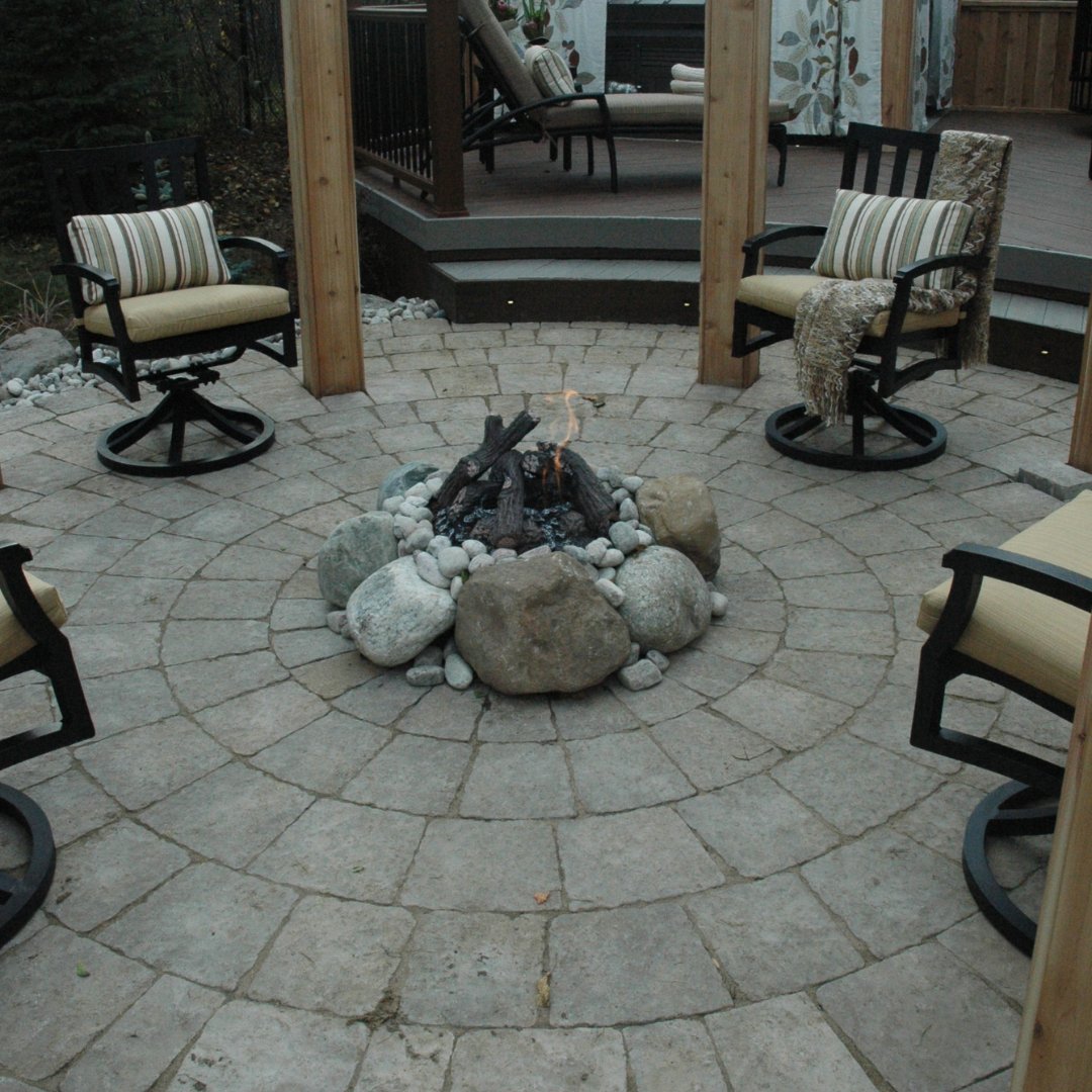 IAmPaulLafrance's tweet image. 🔥An outdoor fireplace is a great way to add literal warmth to your outdoor space on cooler fall nights. Which fireplace is your favourite? 

#OutdoorFire #FallFire #GatherHere