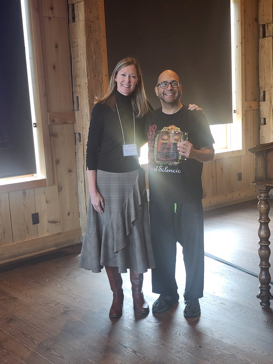 🥳2023 Grover Conference Robyn J. Barst Memorial Lecturer, Dr. Kara Goss receives her award. Congratulations, <a href="/DrKaraGoss/">Kara Goss</a> ! 🥳

<a href="/ATS_PC/">ATS PC Assembly</a> #PrecisionMedicine #TheFutureIsNow