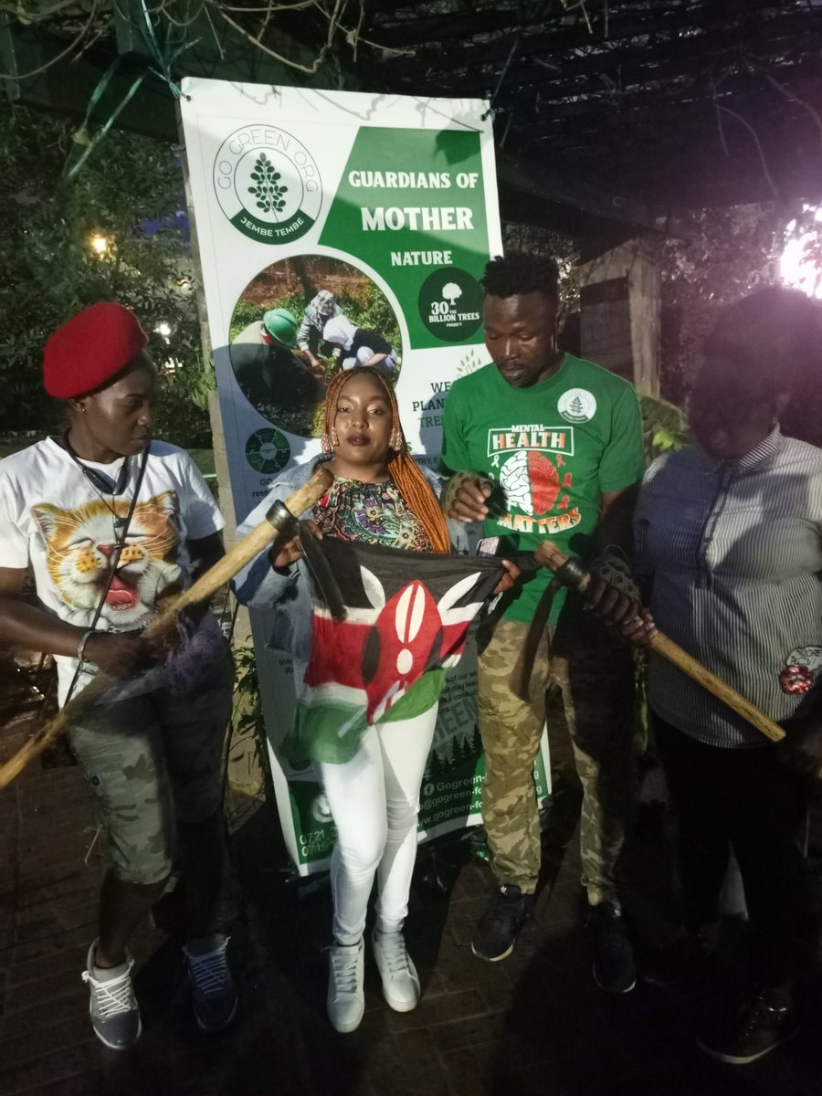 merctaurus's tweet image. The TUTAZIDI CONCERT was a fun place to be last Sunday. Laughter and dance
word of the day:
"Change your thoughts and you'll definitely change the world "
#พรหมลิขิต #jjk239 #GazaHospital #IsraelTerorrist #MentalHealthAwareness