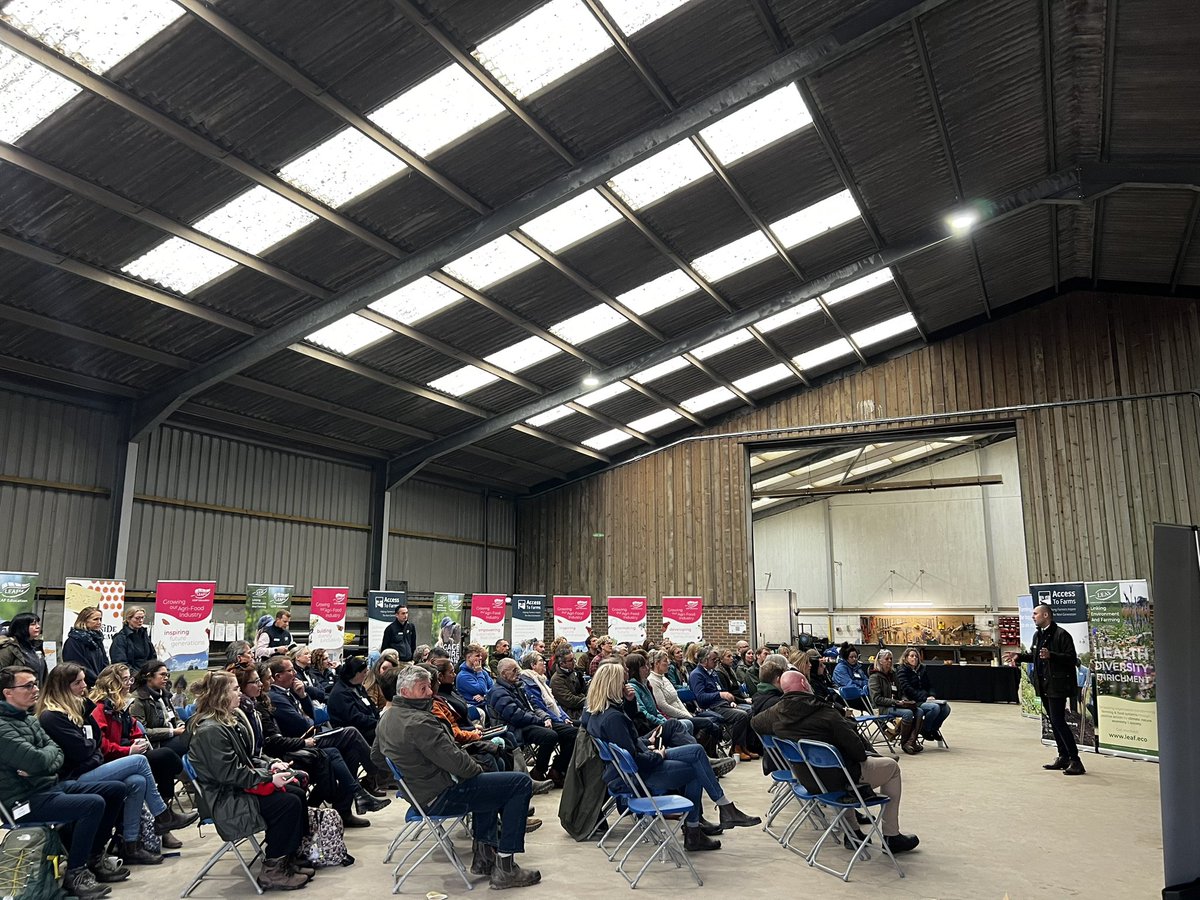 LEAF_Education's tweet photo. WHAT A DAY🤩🥳👏🏼

An incredible, impactful and insightful Pop-Up Knowledge Hub! 🙏🏼
Huge thanks to all who joined us - farmers, educators, &amp; of course thanks to our fantastic sponsors; @sainsburys, @BASFcropUK, &amp; @DysonFarming for making it all possible. 🙏🌱🏫 #LEAFKnowledgeHub https://t.co/TQm0O8GgP5