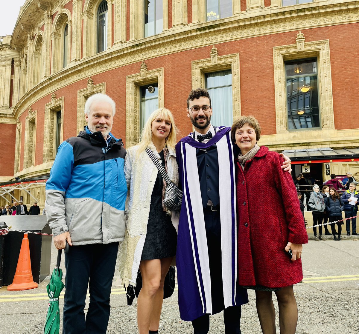 David Hohenschurz tweet media