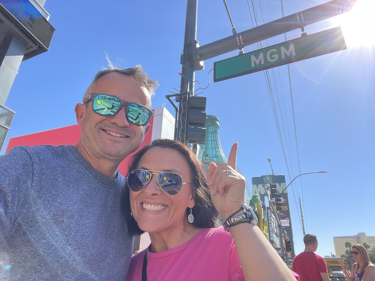 Vegas 23 was everything and more. Our third trip there, now search starts for the next party week 🇺🇸🌵🍾🛫✨