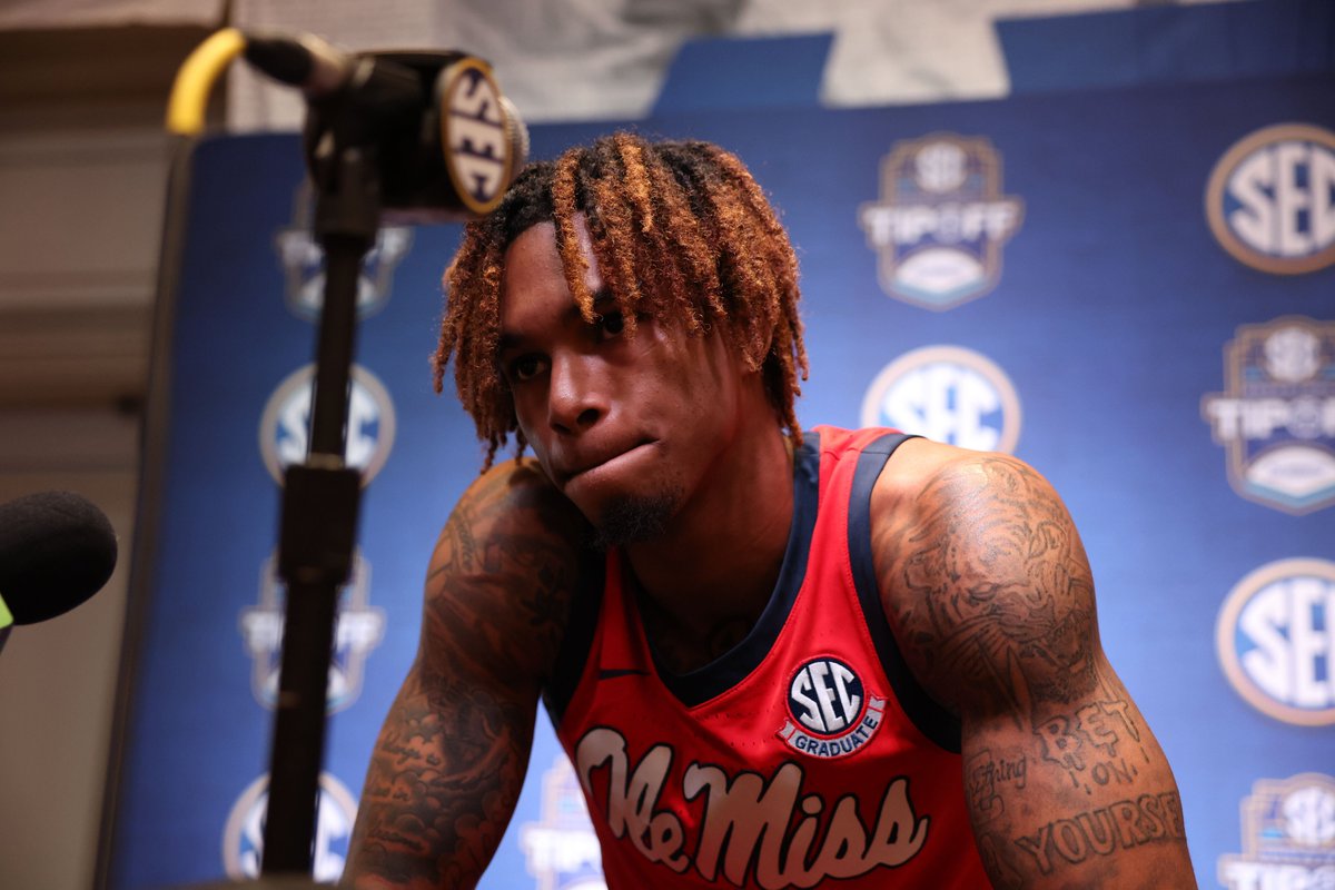 OleMissMBB's tweet photo. Talkin' SZN 🎙

#SECTipoff | #HottyToddy https://t.co/HpczYlWauL