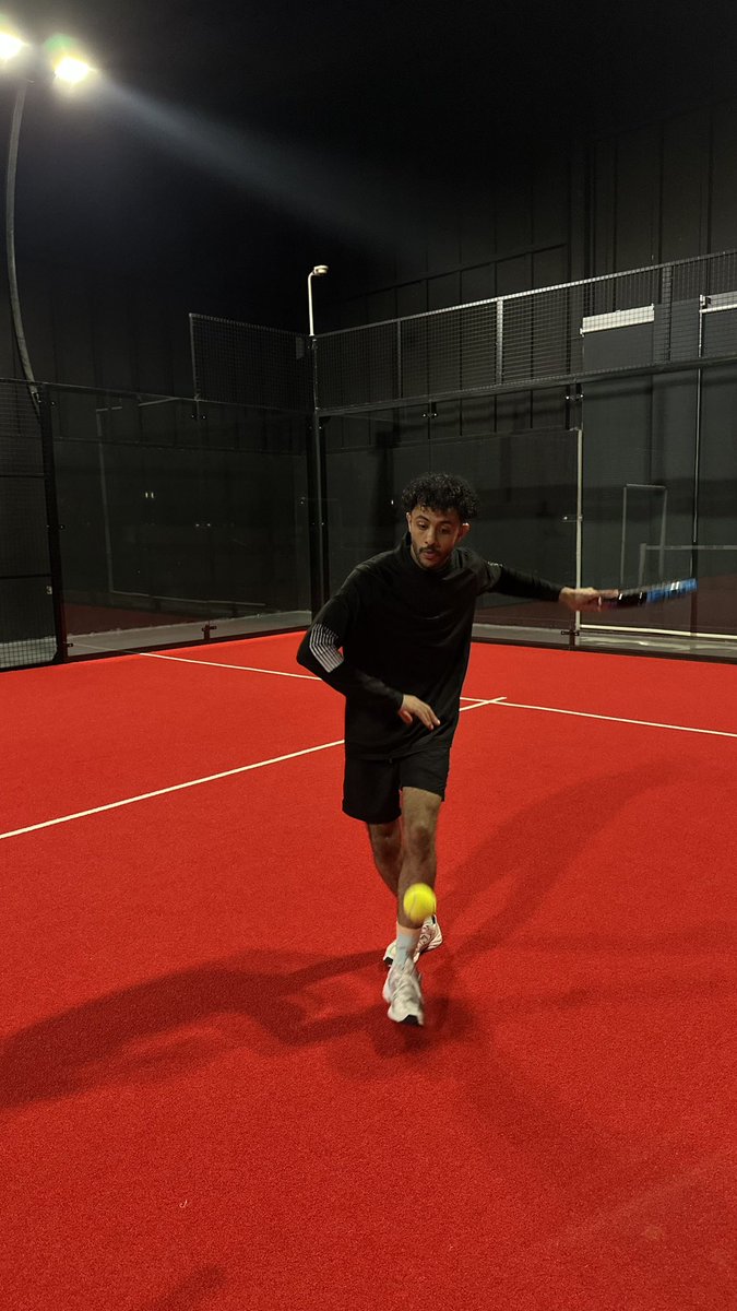 Khalid_bsn's tweet photo. 🎾🏃 https://t.co/SNeAU99HX1