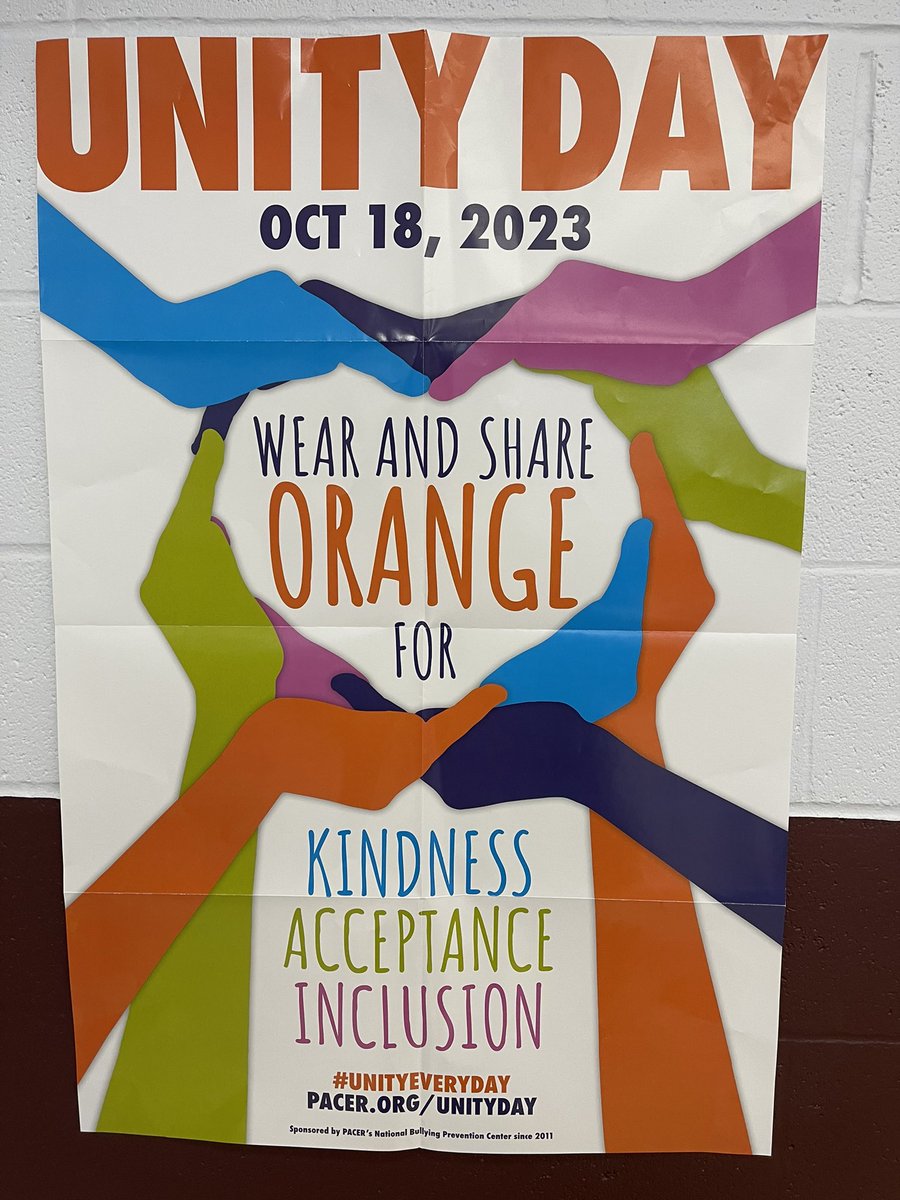 EastLymeMS's tweet photo. #unityday https://t.co/mlUHGCOZwM