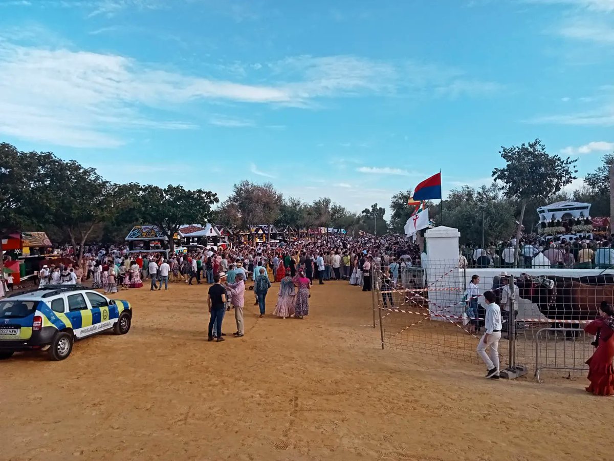 El pasado domingo 15 de octubre, los voluntarios de Protección Civil Dos Hermanas formamos parte, como cada año, en el gran dispositivo que dió cobertura a la Romería de Valme