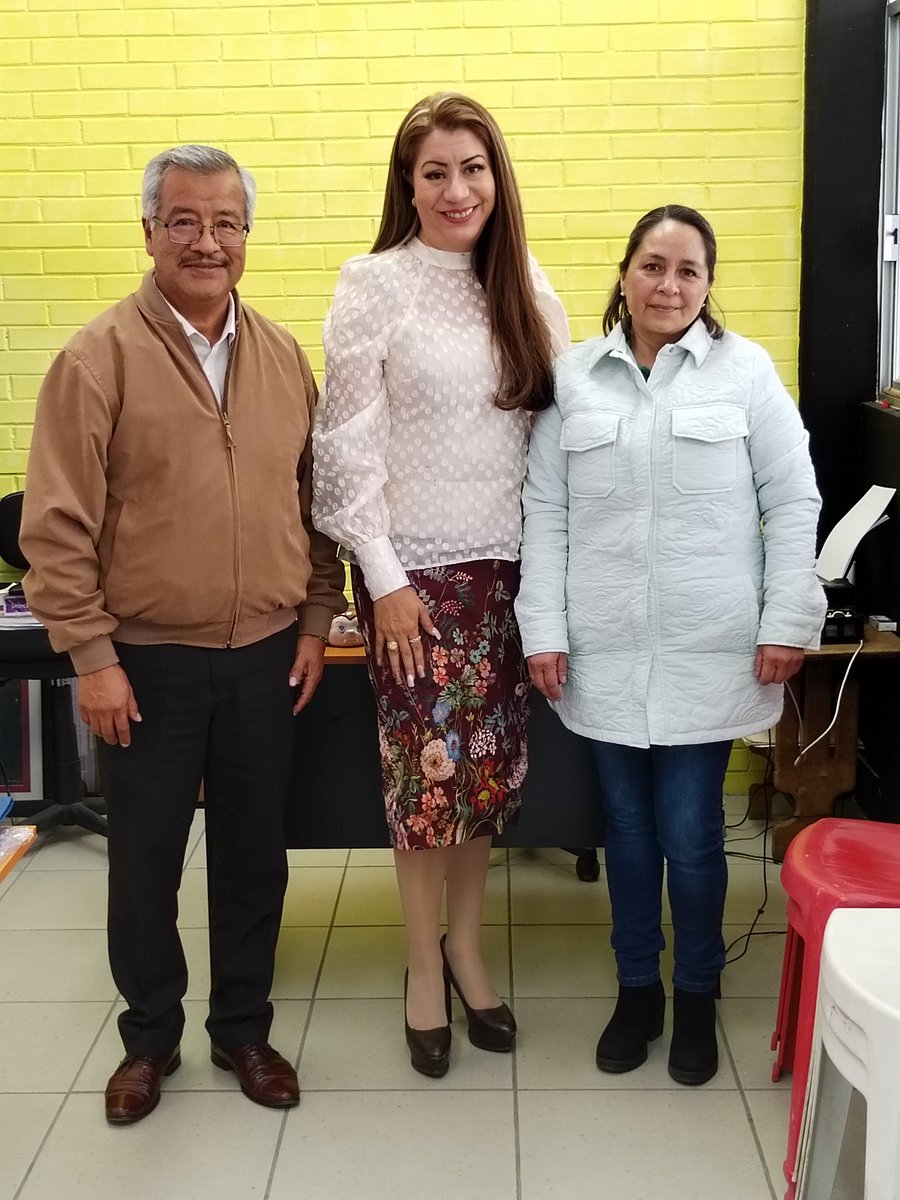 Suseth_DeLaO's tweet photo. 😀🙂📚Visita a Coordinaciones de Área 🚧
#SREBAtlacomulco
#VisitaACoordinacionesDeÁrea
#EducaciónParaLaSalud
#L006
#Atlacomulco https://t.co/RVcASiV23j