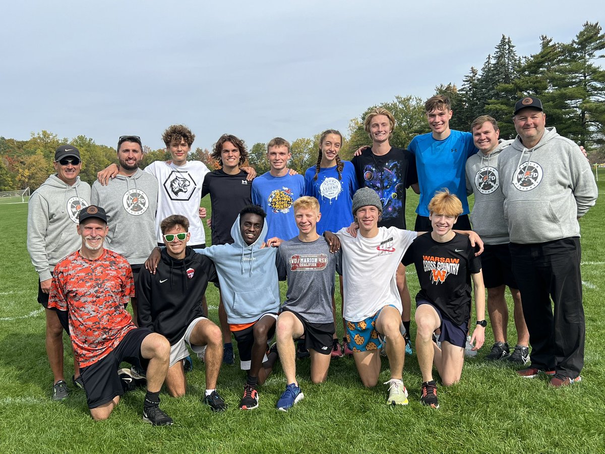 wchsdistance's tweet photo. Ready for Regionals! 🏃🏻🏃🏻‍♀️🍝🎳🏌️‍♀️ https://t.co/keVx81QJuf