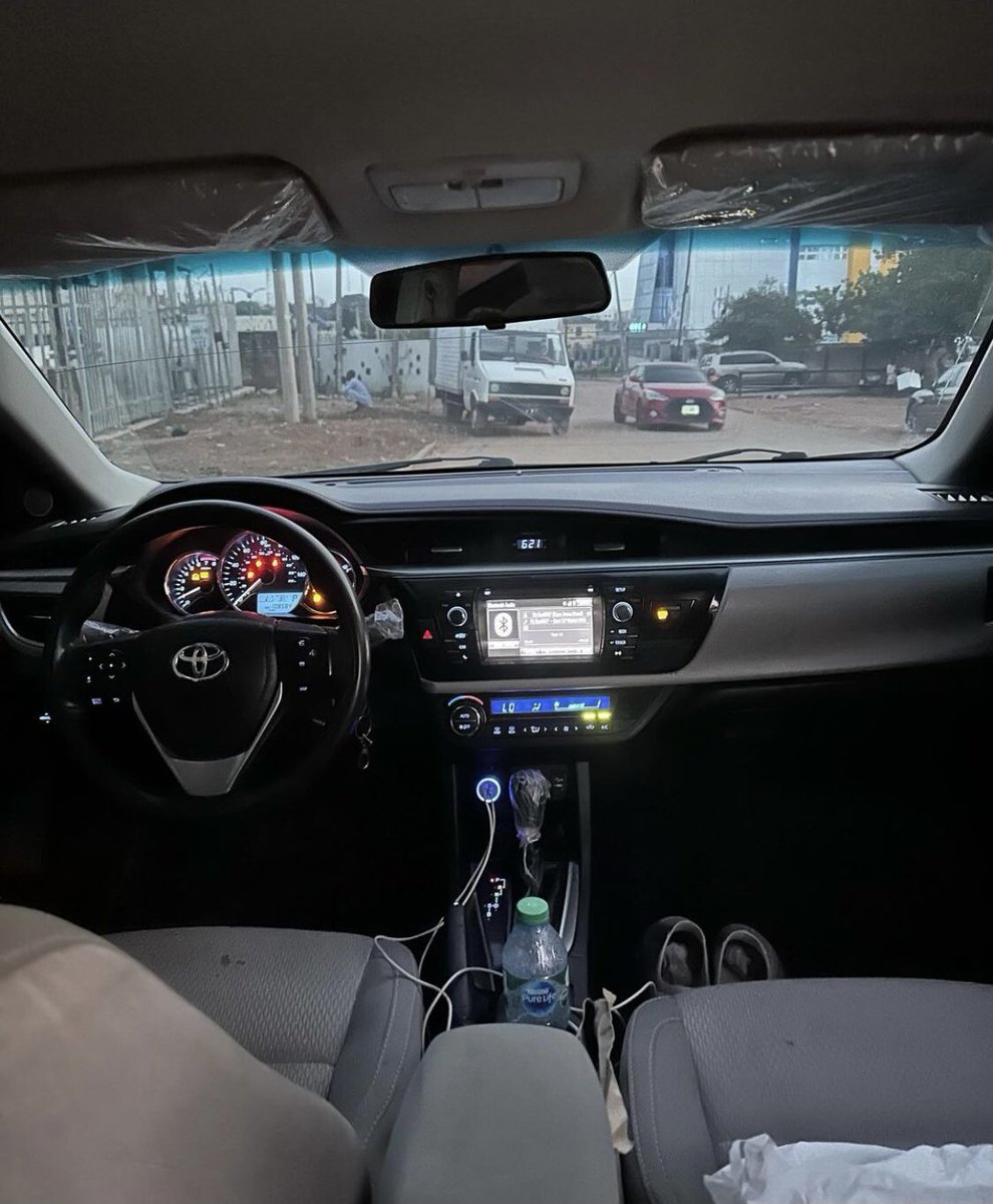 Automall_ng's tweet photo. Toyota Corolla 2015 model
Price:5.9m
Duty: paid
Location: Abuja
#kaduna #adams #watermelon #fearman
@aisha_yaGuda @__yellows @Waspapping_ @moderate_ustaz @saamaccido_ @Sarki_sultan @the_scholar1 @_hafsat_paki @Kha_dee_ja_tou @A__yabo @el_uthmaan @___Bils Retweet ๐๐ https://t.co/46Yqec7ZwN