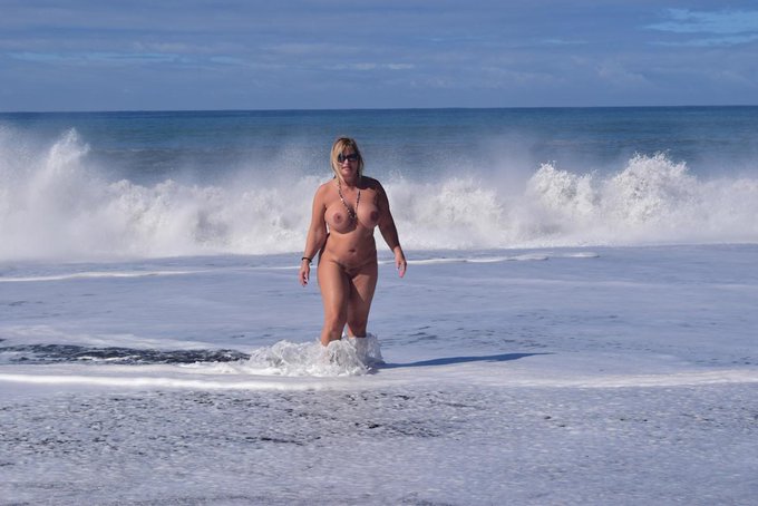 La Palma nudist-beach https://t.co/dcJUHJmkVz https://t.co/sH3Xb4QyLt<a href="/tag/nudist"class="tags"><span>#nudist</span></a><a href="/tag/nudistbeach"class="tags"><span>#nudistbeach</span></a><a href="/tag/nudechrissy"class="tags"><span>#nudechrissy</span></a>