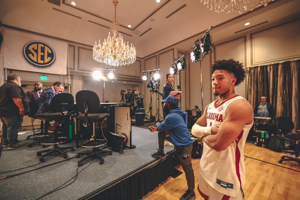 #SECTipoff for the kid from Muscle Shoals! 

<a href="/imcsears/">Mark Sears</a> | #RollTide