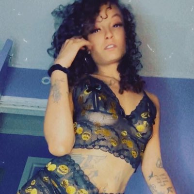 #NewProfilePic https://t.co/2ZydkiP5G6<a href="/tag/newprofilepic"class="tags">#NewProfilePic</a>