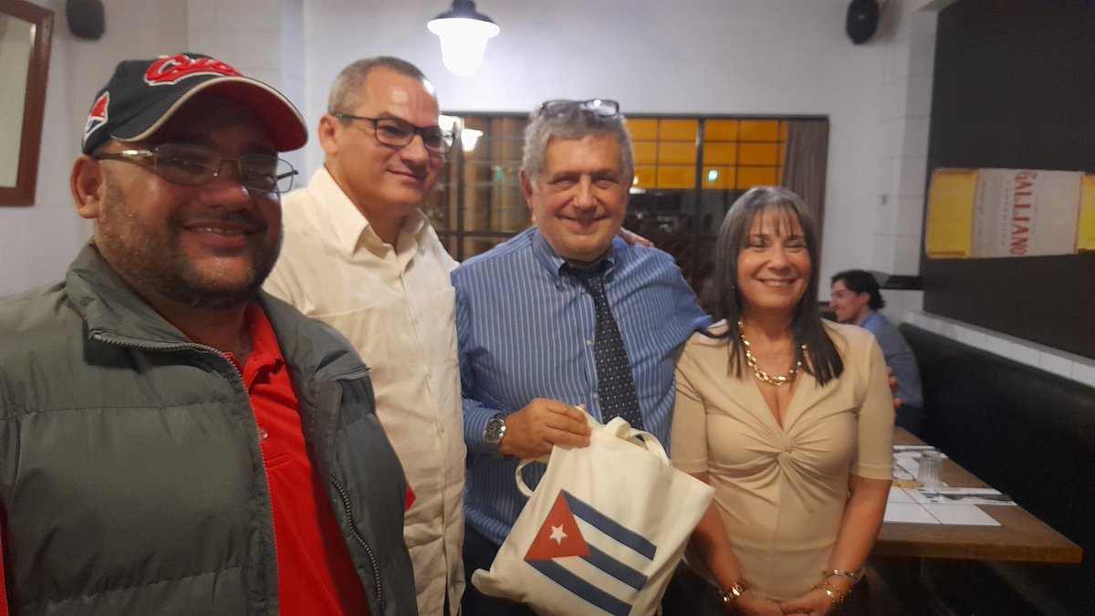 Delegación cubana en el #WorldFoodForum sostiene encuentro con Ministro de la Agricultura de República Dominicana sobre HiH; y con  Mario Cerutti, Alto Representante de Lavazza para ultimar detalles sobre la constitución de la Empresa Mixta #BIOCUBACAFÉ, en el marco de #FIHAV2023