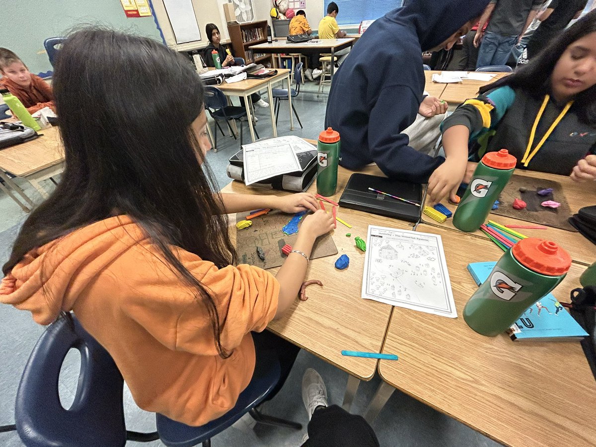 Our grade 8s have been learning about the Manorial System and today Mr Ross’ class used different materials such as clay and popsicle sticks to demonstrate their understanding. #BulldogsPride #AbbySchools #HoweMiddle