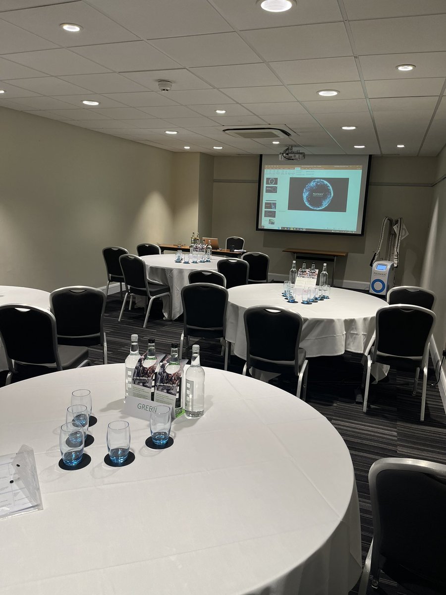 Deborah12Pax's tweet image. Clinical Pioneer programme London, lots of lovely scalp cooling discussions and knowledge shared today. #scalpcooling 
#changingthefaceofcancer