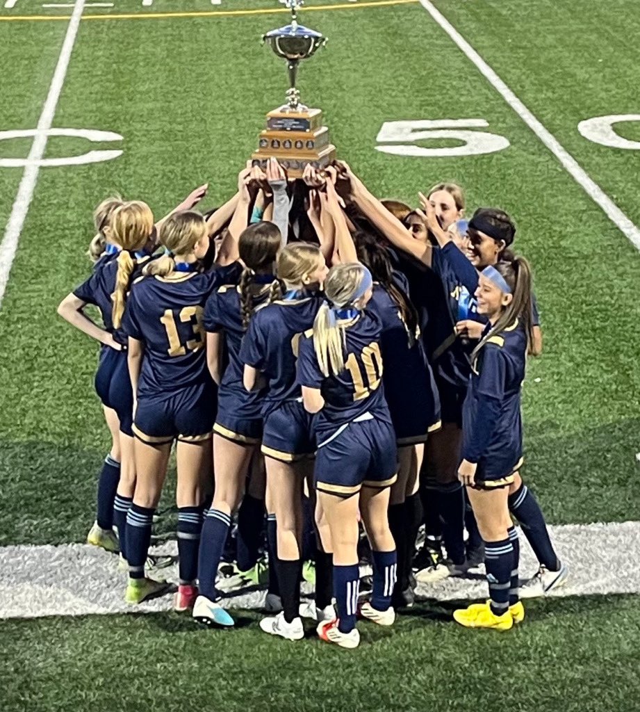 kiahholness's tweet photo. What a season with this team! Feeling grateful. City Champs!!! #WKC #rollknoll 
@RegPublicSchool @RHSAAthletics https://t.co/yGMpZqe68V