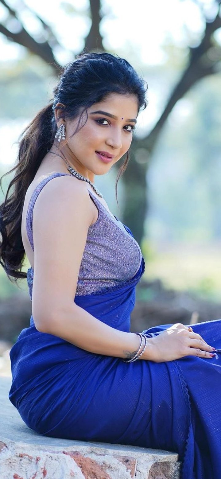 F8vbG1AWQAAUL29?format=jpg&name=large