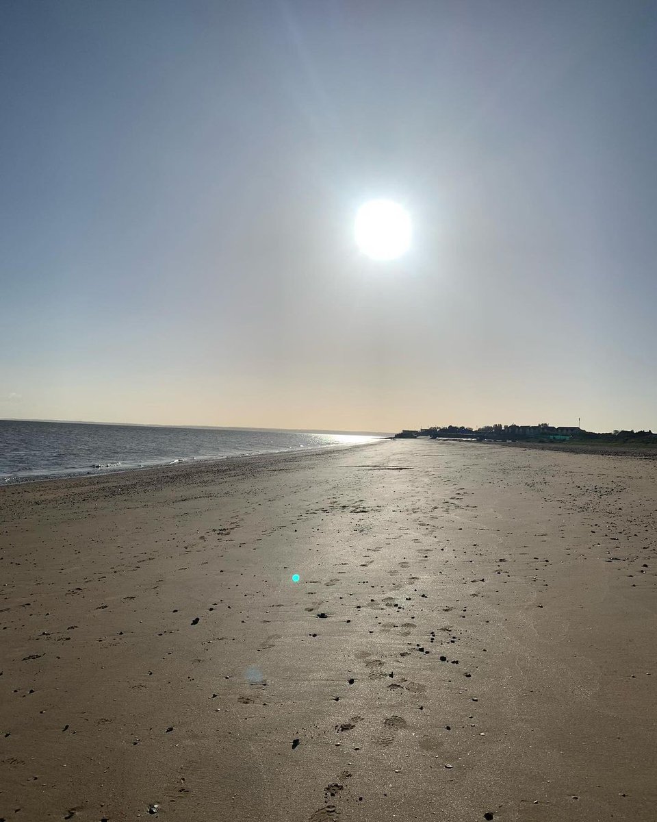 IsleofSheppeyHV's tweet photo. Crisp sunny mornings in the Autumn are definitely one of our favourites 🍂🌞

Amazing pictures from @sheppey_sights 

#lovegreatbritain #visitengland #visitbritain #visitswale #isleofsheppey #holidayintheuk #exploreuk #uktravel #autumnwalks #autumn https://t.co/n5wCVn3Mc8