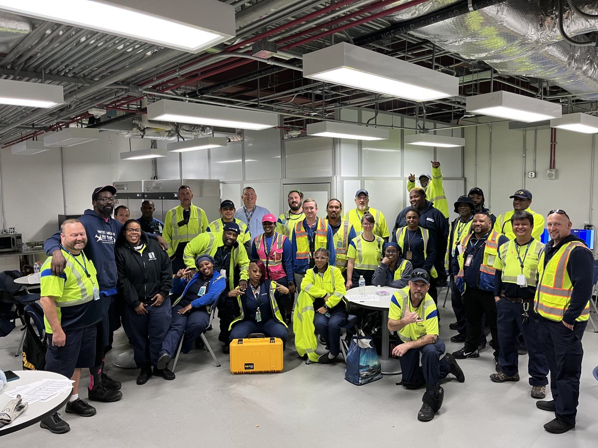Sean Carnes (@scarnes1978) on Twitter photo So proud to meet our RDU Ramp team and new United family members joining RDU ramp today! Great job <a href="/RDURodney/">Rodney Russell</a> with leading a new milestone for Team RDU!! <a href="/DJKinzelman/">David</a> <a href="/jacquikey/">Jacqui</a> <a href="/LouFarinaccio/">Lou Farinaccio</a> So proud to meet our RDU Ramp team and new United family members joining RDU ramp today! Great job <a href="/RDURodney/">Rodney Russell</a> with leading a new milestone for Team RDU!! <a href="/DJKinzelman/">David</a> <a href="/jacquikey/">Jacqui</a> <a href="/LouFarinaccio/">Lou Farinaccio</a>