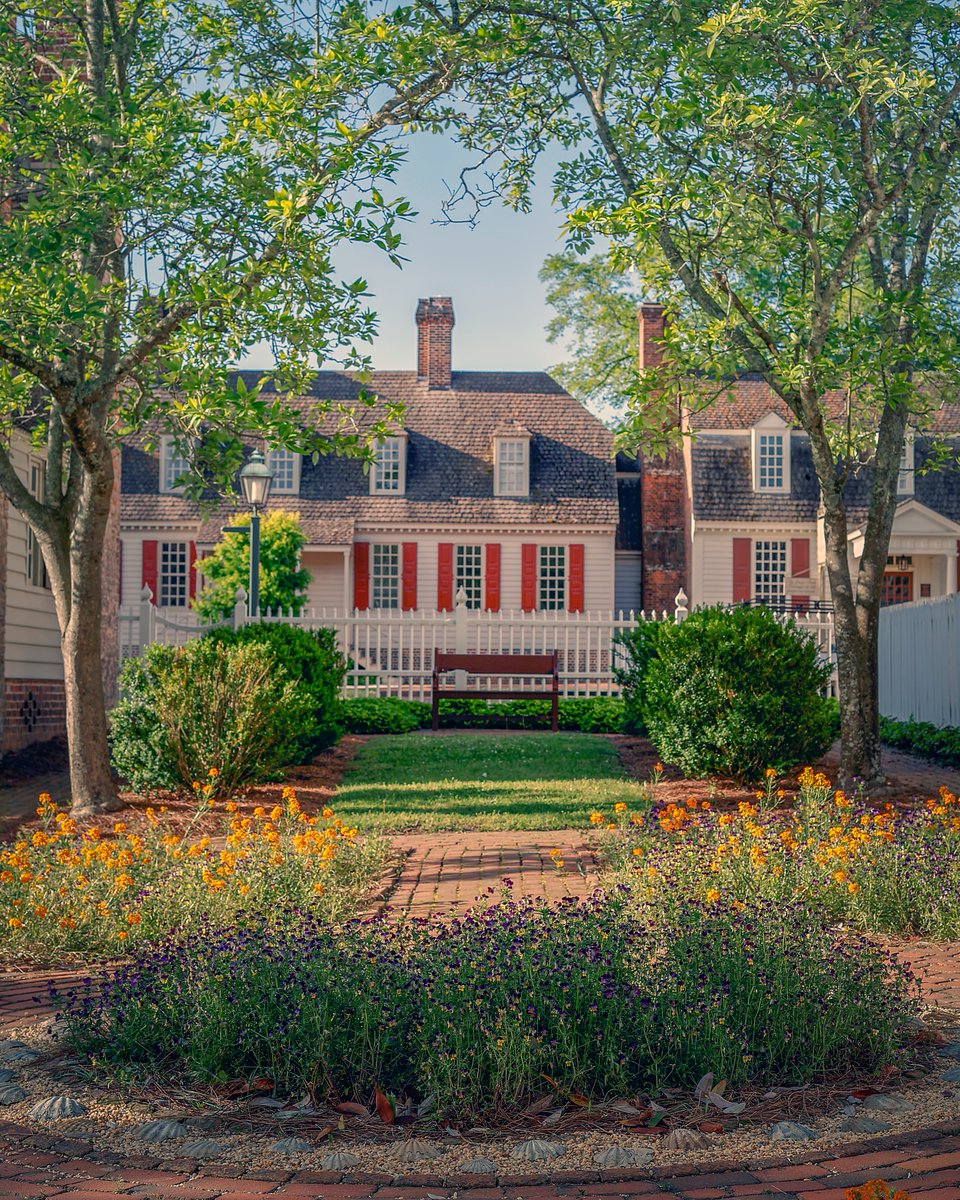 Visit Williamsburg (@visitwmbg) on Twitter photo In a recent feature, <a href="/Southern_Living/">Southern Living</a> applauded Williamsburg for its “ability to perform a delicate dance between old and new, honoring its past and embracing a more modern future.” Head to the link below for the full article and more!
southernliving.com/travel/virgini…
📸 Sean Smith In a recent feature, <a href="/Southern_Living/">Southern Living</a> applauded Williamsburg for its “ability to perform a delicate dance between old and new, honoring its past and embracing a more modern future.” Head to the link below for the full article and more!
southernliving.com/travel/virgini…
📸 Sean Smith