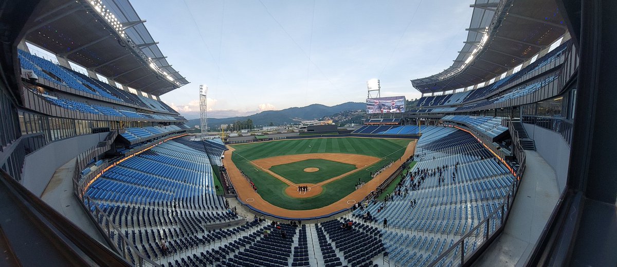 EnPopVe's tweet photo. 🚨 ¿Qué artistas/bandas les gustaría ver en concierto en el estadio Monumental de Caracas? 🚨

2024 👇🇻🇪🏟️ https://t.co/RAuhg4xqEp
