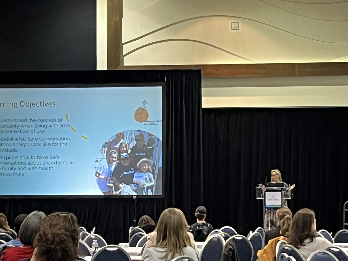 Claire Hooks tweet media