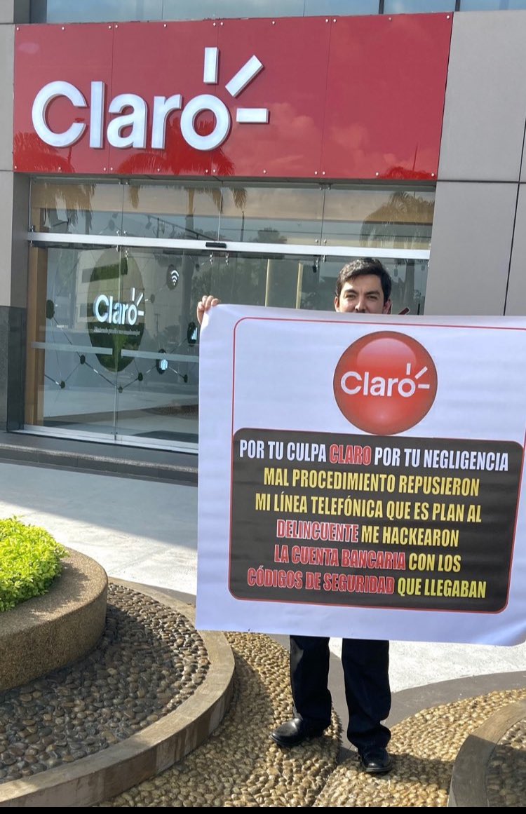jcmorme23's tweet photo. Tengan cuidado con @ClaroEcua  hacen la reposición de mi línea telefónica siendo PLAN, personal que hace mal su trabajo o están vinculado a la delincuencia tengo mi denuncia @FiscaliaEcuador esperando que se haga justicia @DEFENSORIAEC https://t.co/KGULjoVoPx