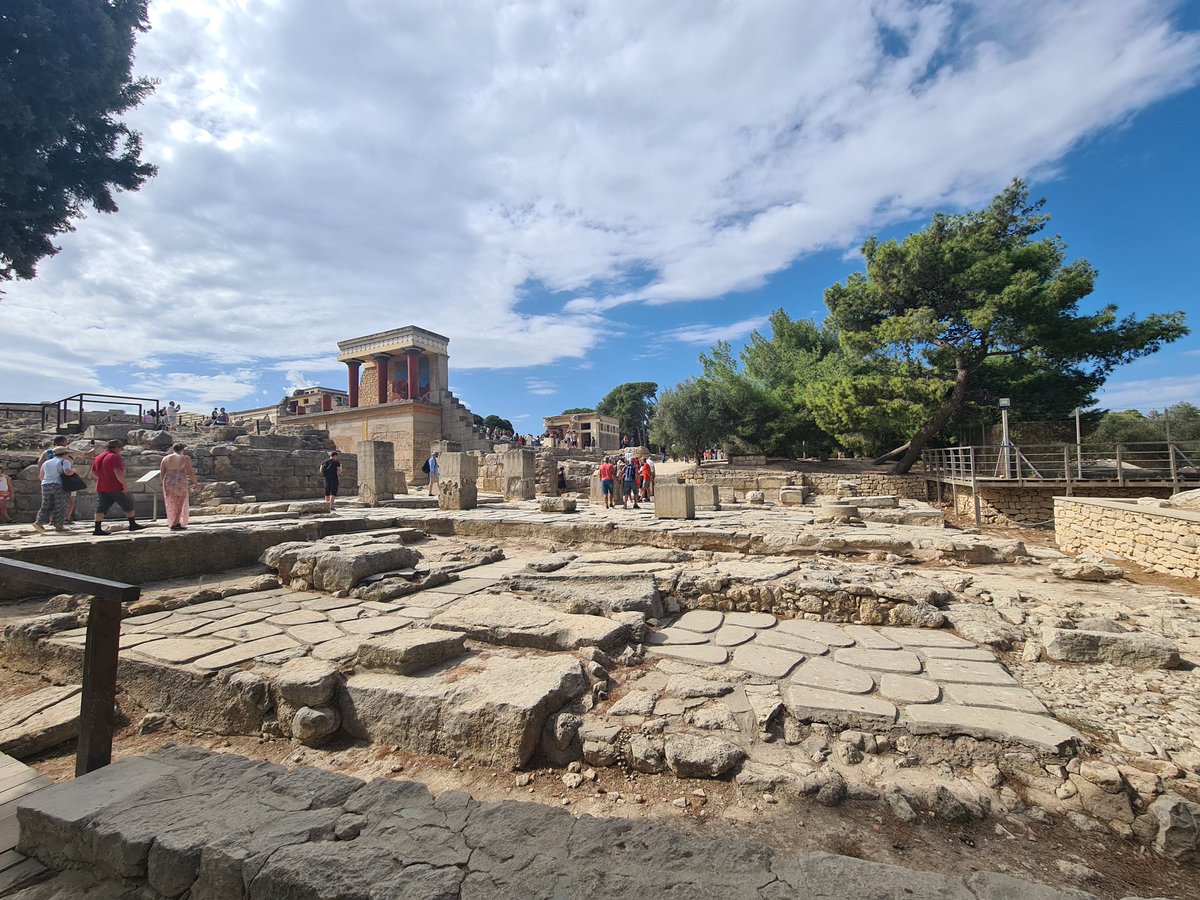 alanbrine's tweet photo. Enjoying time investigating the archaeological site at The Palace of Knossos #crete #knossos #minoan https://t.co/EUqscGAMUv
