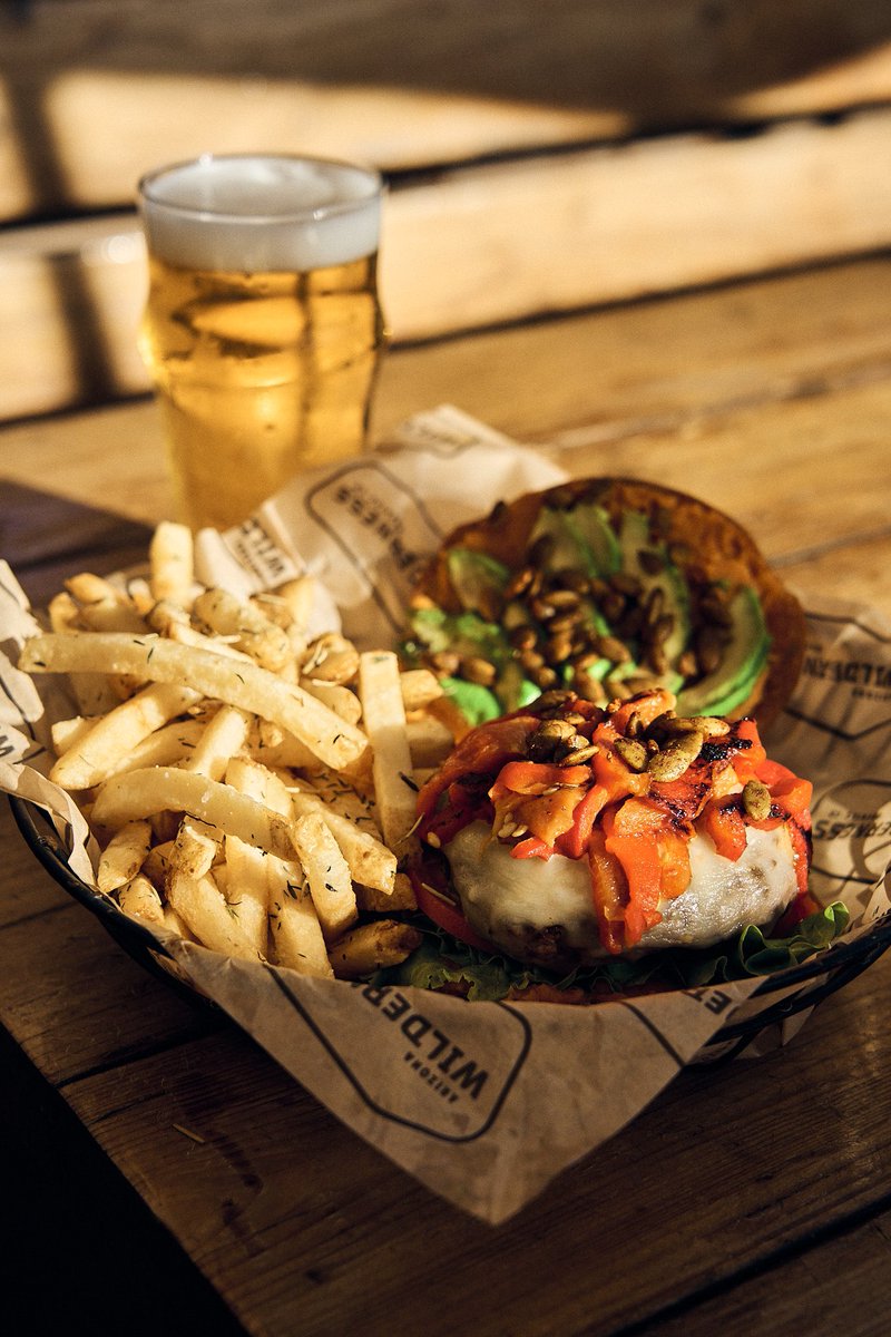 AZWildernessCo's tweet photo. 🎃The Simply Gourdgeous Burger🎃

Our October burger of the month features wagyu beef, pepper jack, roasted red peppers, avocados, spicy pepitas, and pumpkin chipotle on a breadworks brioche bun. Get it all month long at both taprooms. https://t.co/OHkQ1jmSmp