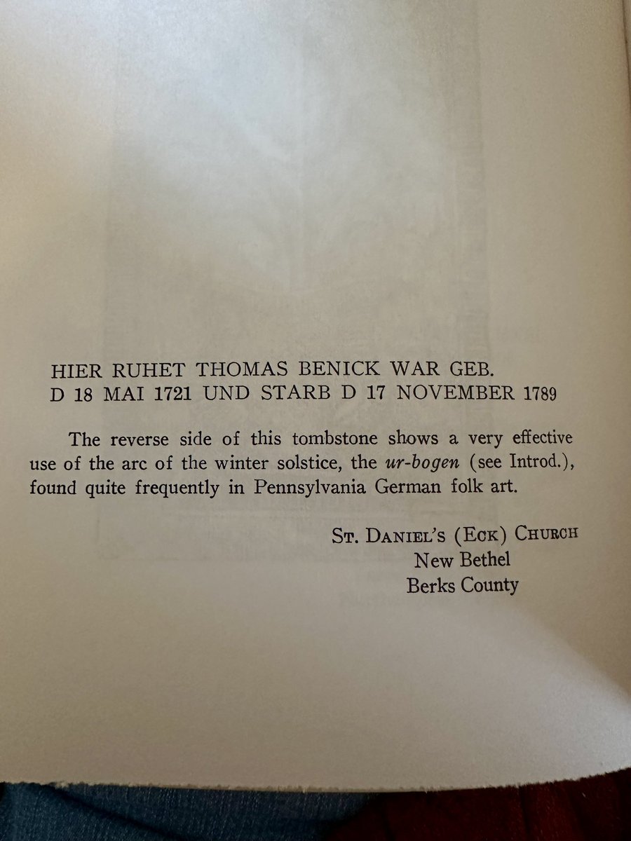 Lara_A_Thomas's tweet photo. The ur-bogen, or early sun symbol and arc of the winter solstice is the base for a lovely tri fold tulip. Stone is that of Thomas Benick/Lenich, b 1721, d 1789 https://t.co/URin2VOQuH