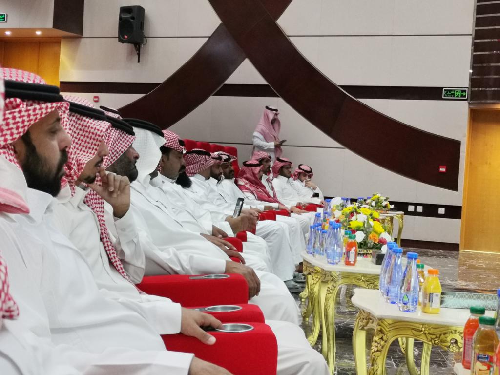 1_dsa1's tweet photo. ضمن حملة #جامعة_شقراء المجتمعية للتوعية بالأمن السيبراني، قدم سعادة الدكتور عبدالله الزهراني عضو هيئة التدريس بالجامعة محاضرة توعوية عن أهم  التهديدات السيبرانية التي قد تواجه مستخدمي التقنية ووسائل الاتصال الحديثة على مسرح إدارة التعليم بمحافظة القويعية @MOE_QWI
@sahat2012 https://t.co/lplFsiP0np