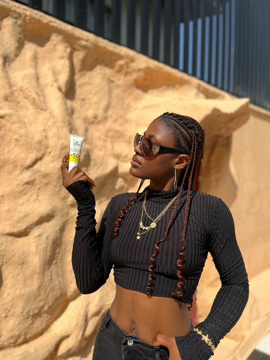 alex_unusual's tweet photo. Today’s vibe, felt cute.

Skin, Sun and @AvyannaL sunscreen https://t.co/qUi7Mxr0k8