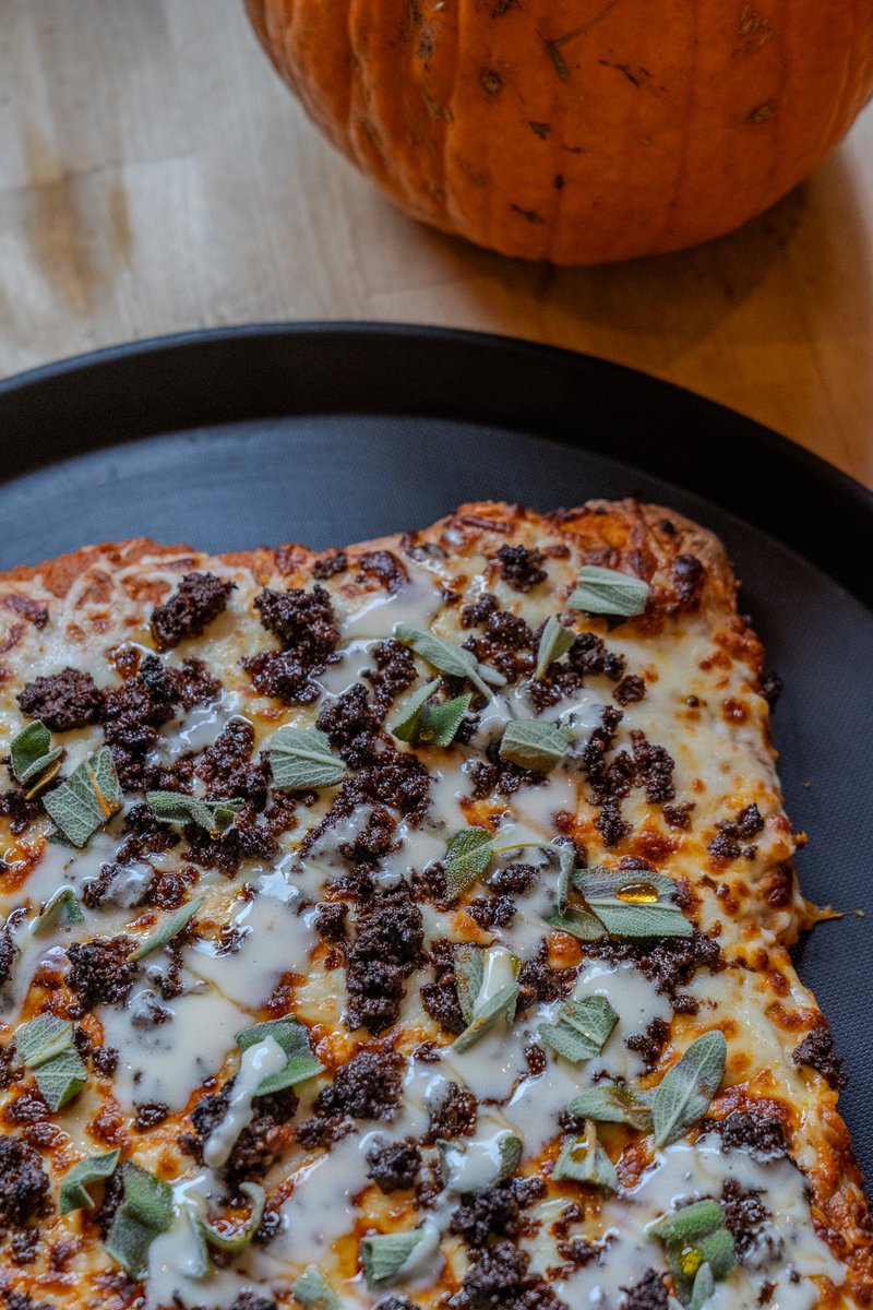 POTW 2023: WEEK 42 One of our Hall of Fame Pies is back at our Larimer Brewpub! Pumpkin Spice Latte Pizza m/v/ve/gf Spiced pumpkin sauce, mozzarella, chorizo (or tvp chorizo), sage leaves, mascarpone (or tofu cream), hot honey (agave on request). Open 4-10pm at both spots.
