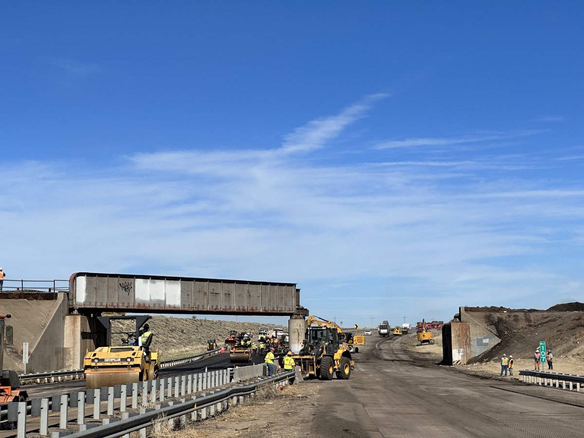 🚨 I-25 North Pueblo Derailment Update: My team is currently on-site at the Pueblo bridge collapse. CDOT is putting in dedicated efforts to clear the area. Southbound lanes are expected to reopen this evening, while northbound lanes should be accessible by tomorrow evening. We…