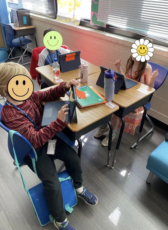 MrsJenWatson's tweet photo. We were honored to host @arosansky, @its_morgancave, and @lindsaybcross for Apple Learning support is our 4th/5th RAP class @MSTMAGNET today. We’re excited to have Clips in our tool belt! Thank you for your help!
#RISDBelieves
#RISDWeAreOne
@RLAinRISD https://t.co/LodVhU5Jlg