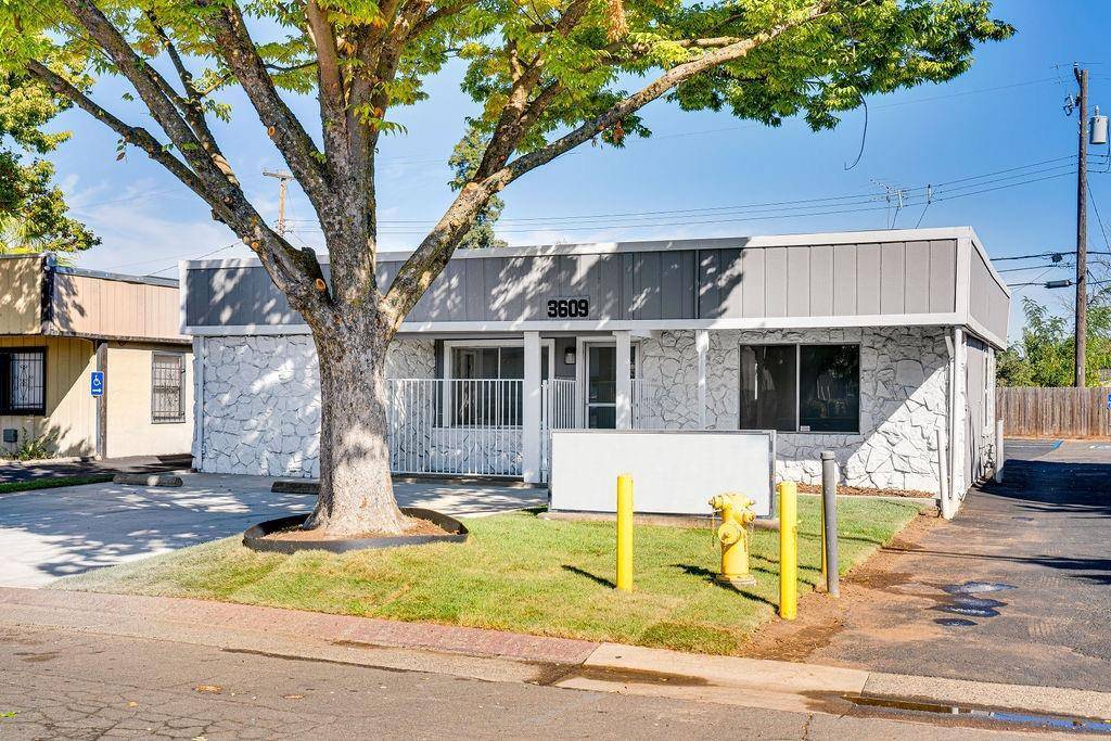 TeamSingh1's tweet photo. 3609 Marconi AVE, Sacramento, CA 95821 just hit the market!
Take a look at this awesome space: https://t.co/LetA7boGUE https://t.co/oqwgOwzQcx
