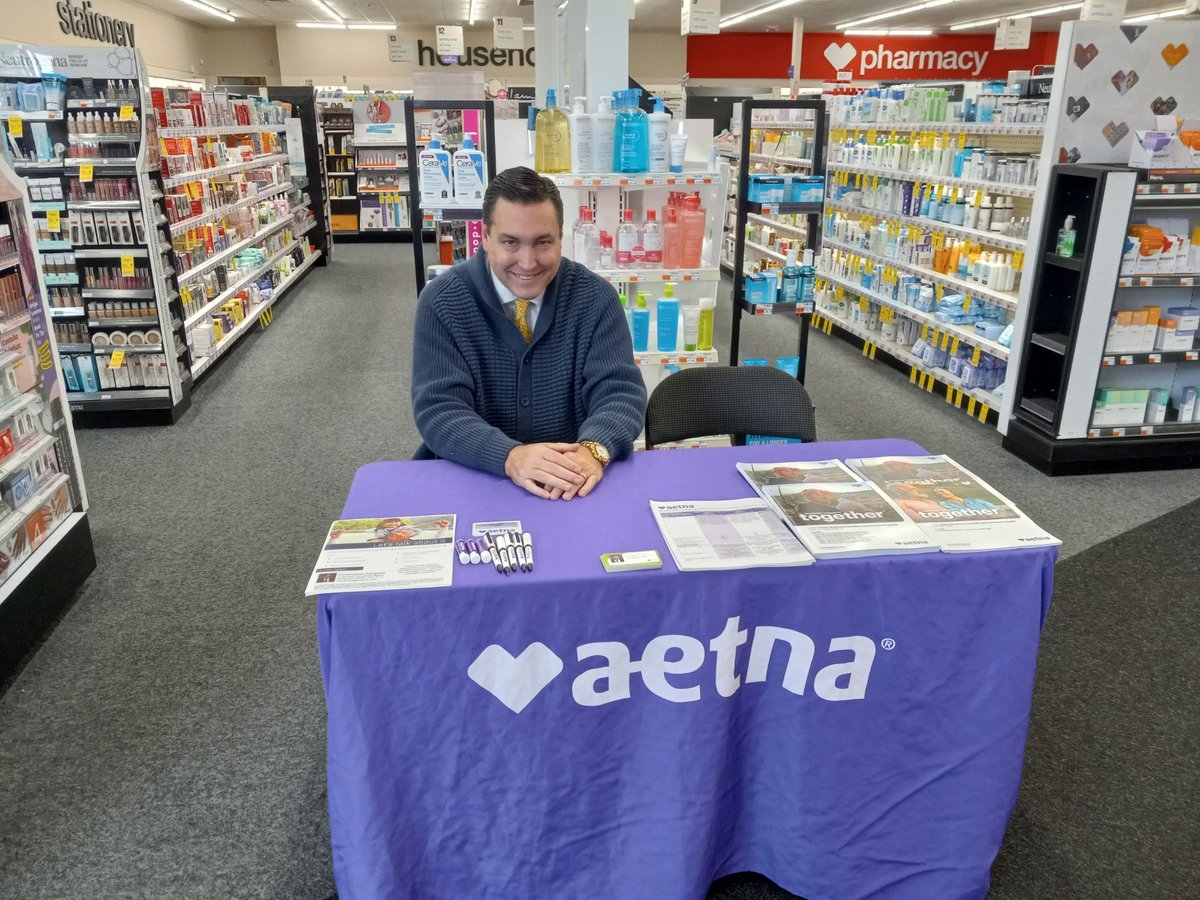 AdvocateHlthAdv's tweet photo. Joanne French, Regional Manager Northeast, is proud of our Agent Chris who helped out many Medicare eligible folks at a local CVS in Schenectady, NY. #medicareadvantage #advocateforagents #advocateforveterans https://t.co/qXIlkkEDAe