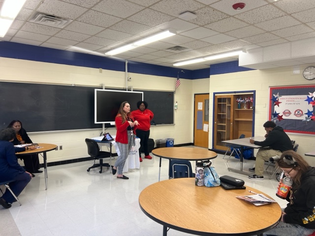 NHREC_CFAAT's tweet photo. Today we had the privilege to talk with the students at Denbigh High School to discuss options for their future. We truly enjoy telling students of all the options we have to offer as they prepare the next phaser of their journey.
#CFAAT #WeAreNewHorizons #CareerReady https://t.co/KlYN4dXdkg