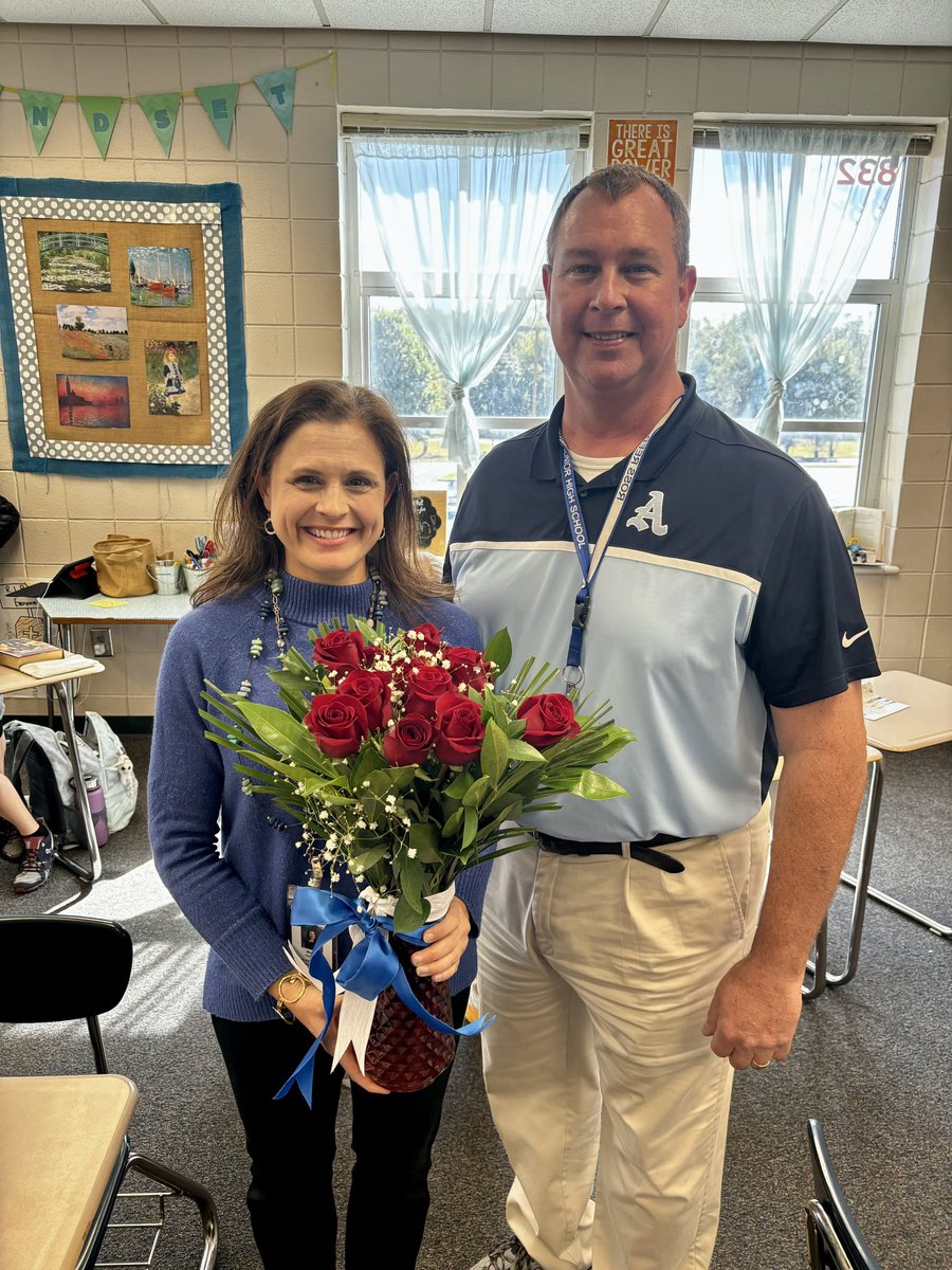 rtreed_ajhs's tweet photo. Congratulations to Mrs. Katharine Martin Auburn Jr. High School’s 2023-2024 Teacher of the Year! https://t.co/KrbihgUY2Y