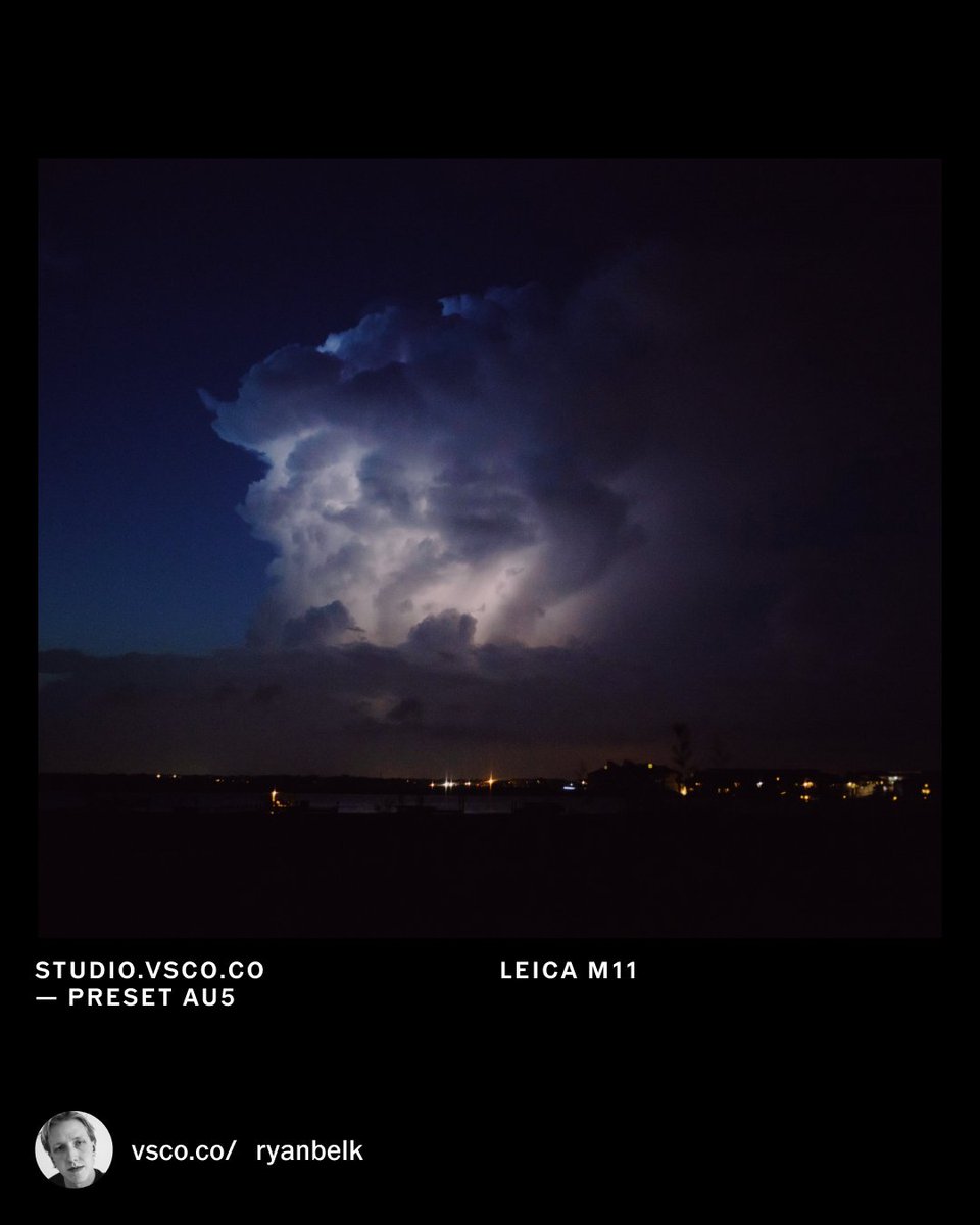 vsco's tweet image. What are you creating with VSCO Studio on web?

Join #VSCOSessions live on 10/27 where commercial &amp;amp; street photographer Ryan (@ryanbelk) will share his workflow from mobile to desktop. RSVP today - vsco.zoom.us/webinar/regist…