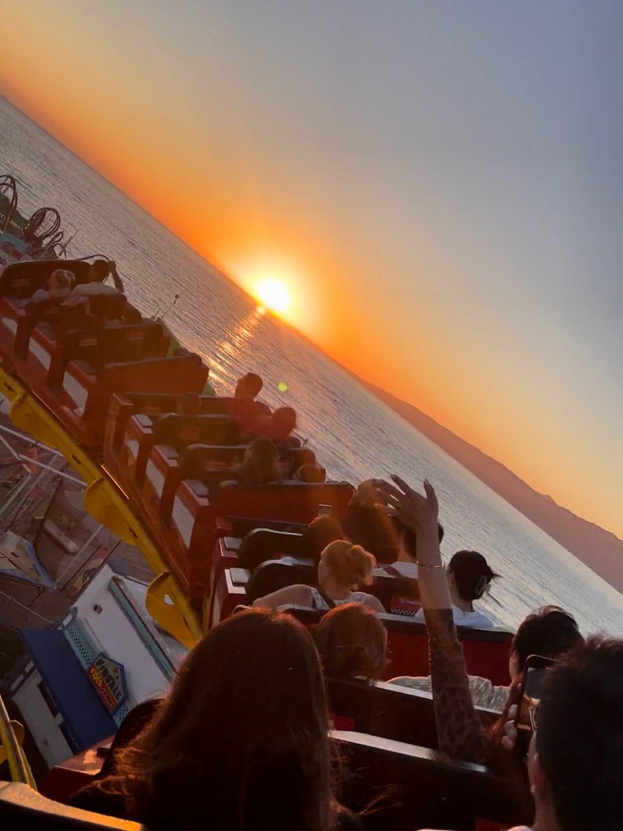 saimamemon313's tweet image. The sunrise is beautiful, I am very happy